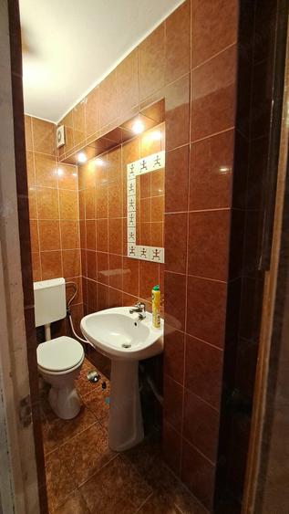 Apartament cu 3 camere decomandat în Crângași
