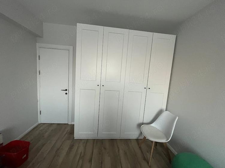 Apartament cu 3 camere decomandat în Berceni