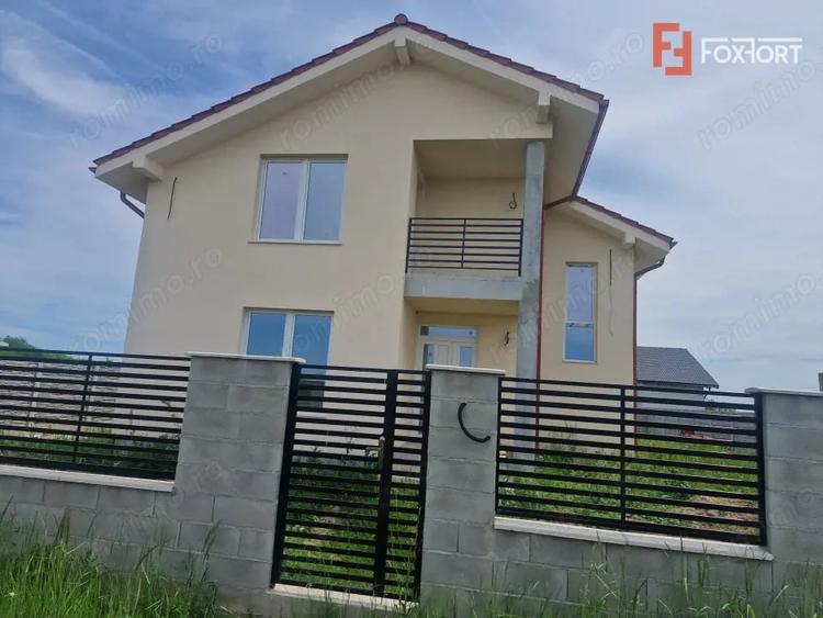 Casă cu 5 camere cu Teren 617 Mp în Moșnița Veche