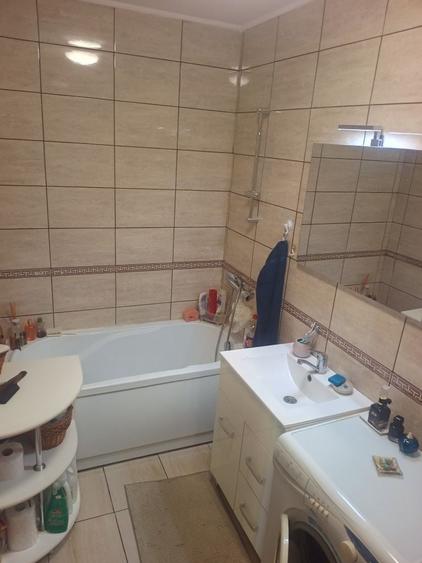 Apartament cu 2 camere semidecomandat în Racova