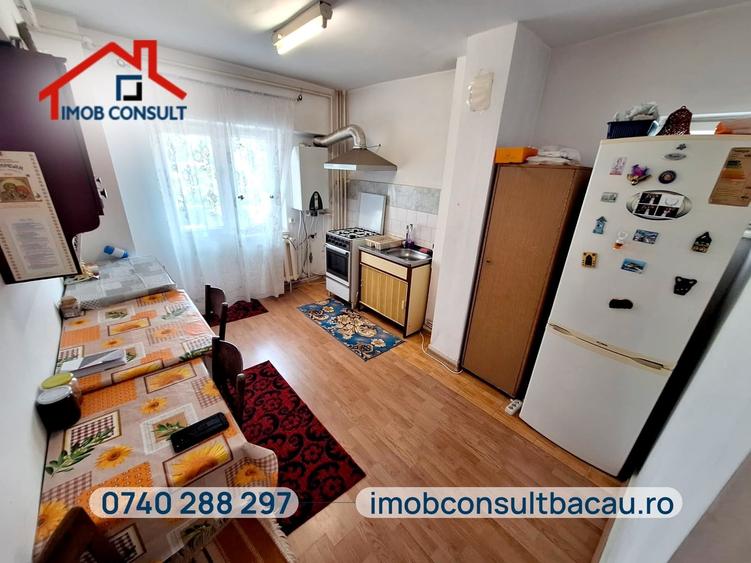 Apartament cu 2 camere decomandat în 9 Mai