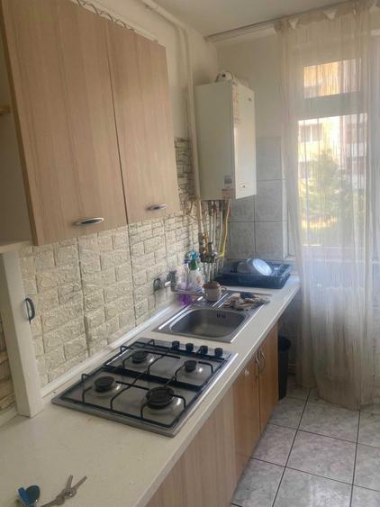 Apartament cu 2 camere decomandat în Costișa
