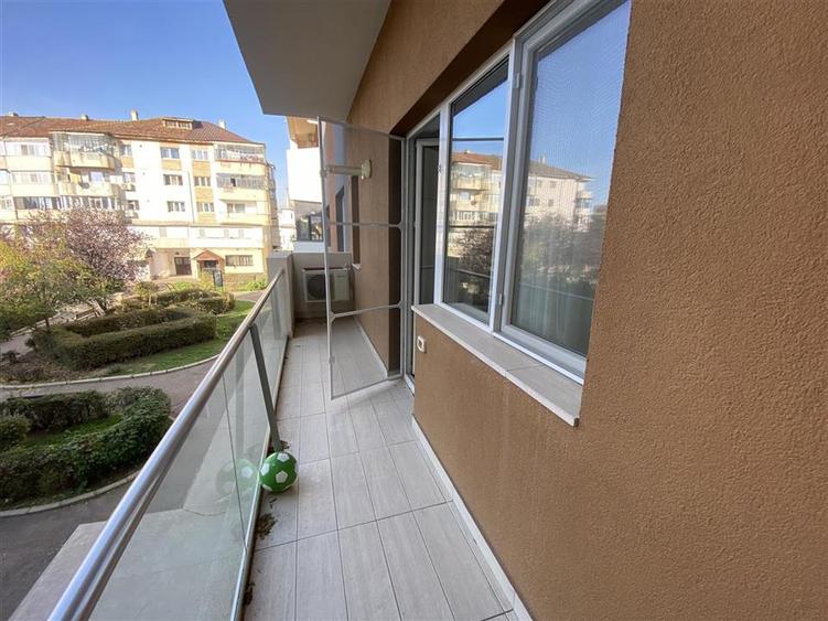 Apartament cu 2 camere decomandat, mobilat în Brăilei