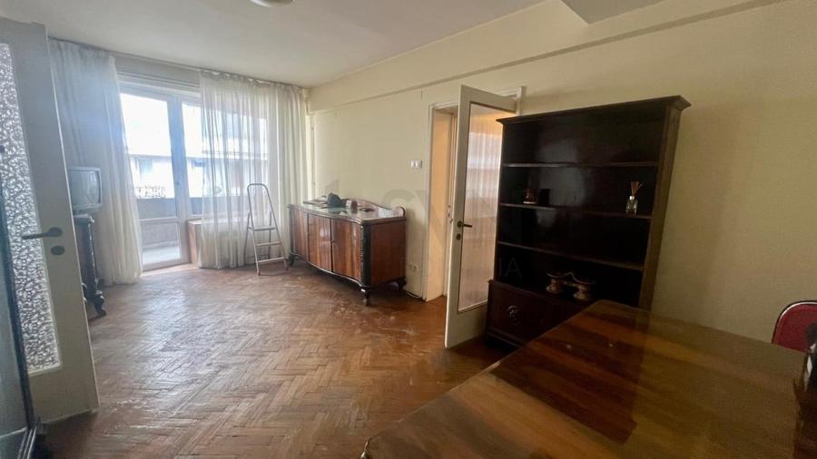 Apartament cu 2 camere decomandat în Cișmigiu