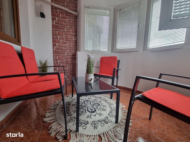 Apartament cu 2 camere decomandat, mobilat în Ultracentral