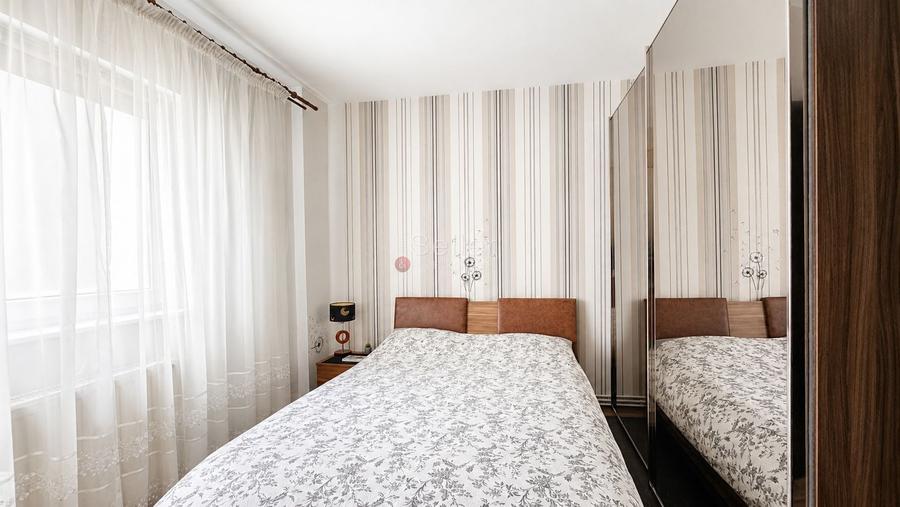 Apartament cu 3 camere decomandat, mobilat în Răcădău