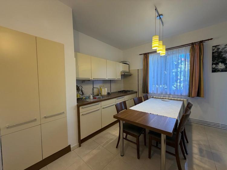 Apartament 4 camere - 2 bai - 3 balcoane - garaj - Hipodrom - str Rahovei - 12