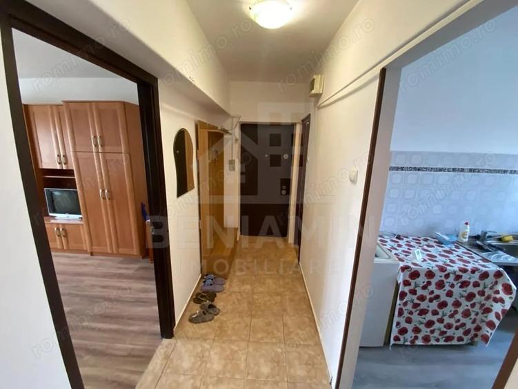 Apartament cu 3 camere decomandat în Lăpuș Argeș