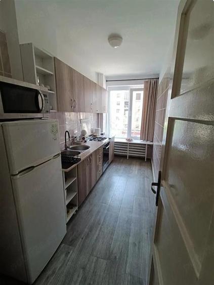 Apartament cu 2 camere semidecomandat, mobilat în Magheru