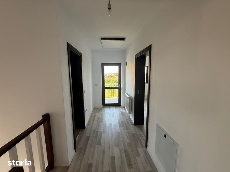 Casă cu 5 camere cu Teren 1100 Mp în Valea Lupului