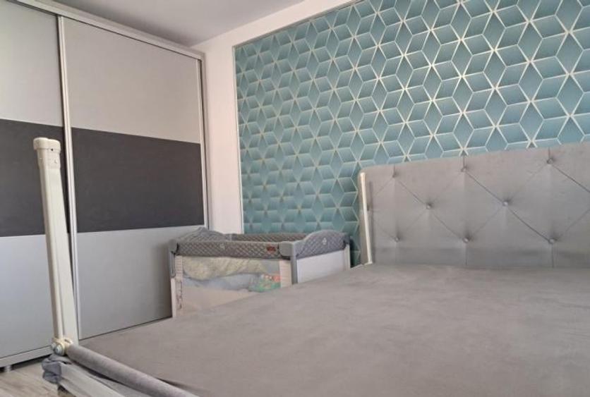 Apartament cu 2 camere decomandat în Casa de Cultură