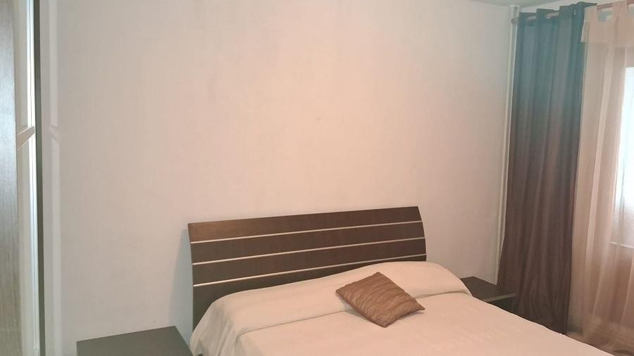 Vind 2camere decomandate etaj 1 - 4