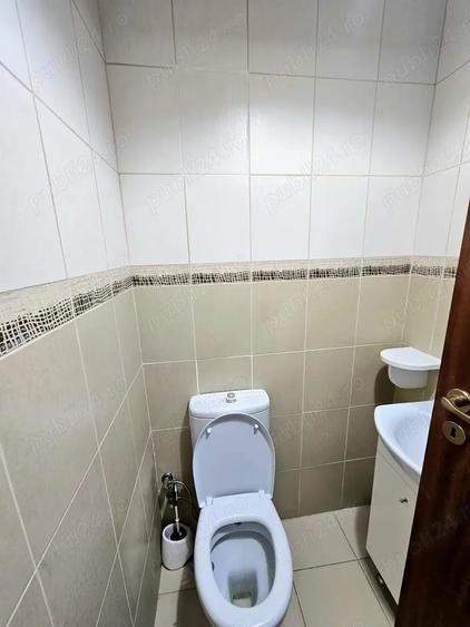 Apartament cu 3 camere, mobilat în Ferme