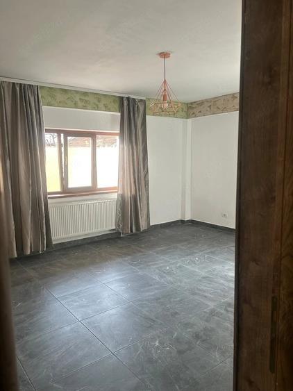 Apartament cu 2 camere decomandat în Casa de Cultură