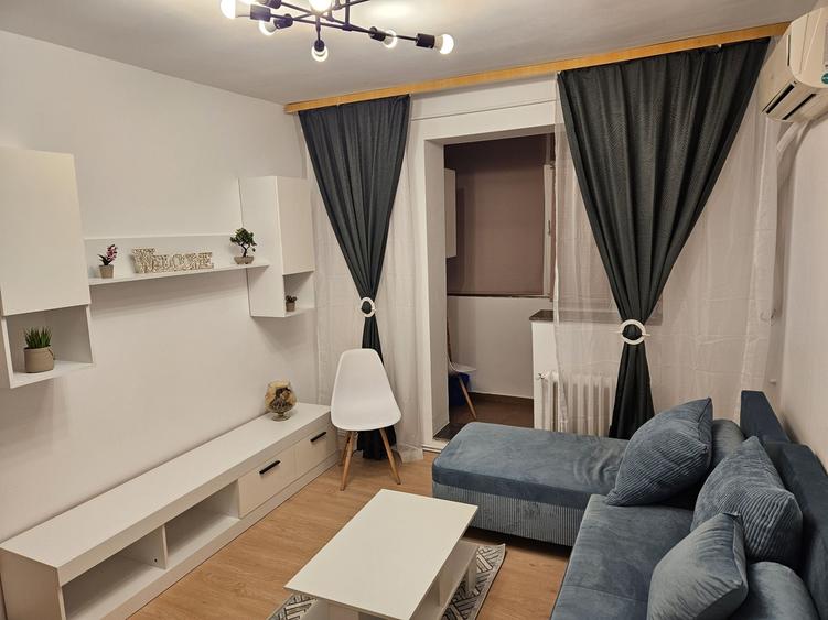 PROPRIETAR! Apartament 2 cam, decomandat, Alexandru cel Bun, langa Biserica Sf. Nectarie (pod Alexandru) - 1
