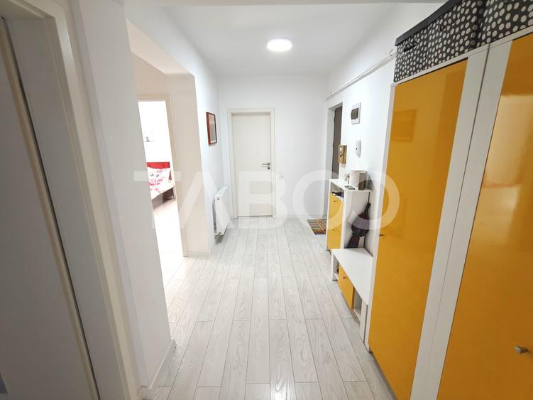 Apartament cu 3 camere decomandat, mobilat în Turnișor