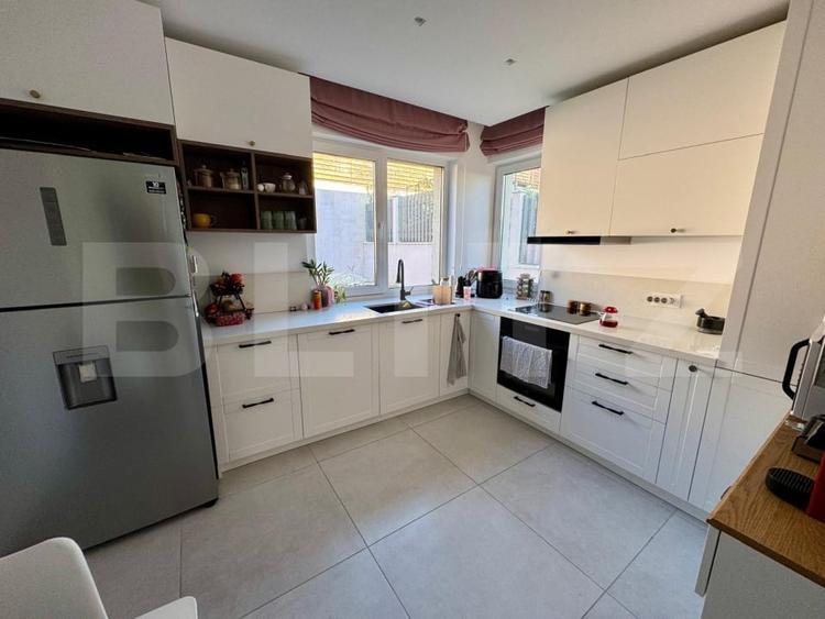 Duplex cu 4 camere cu Garaj în Iris