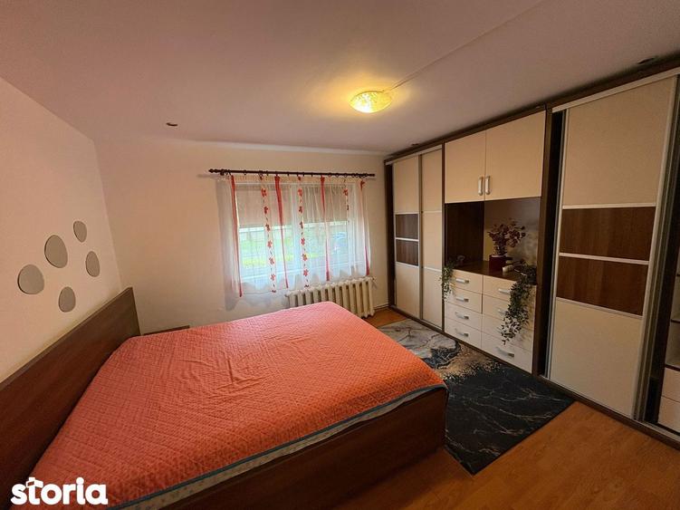 Apartament cu 2 camere, mobilat în Lenin
