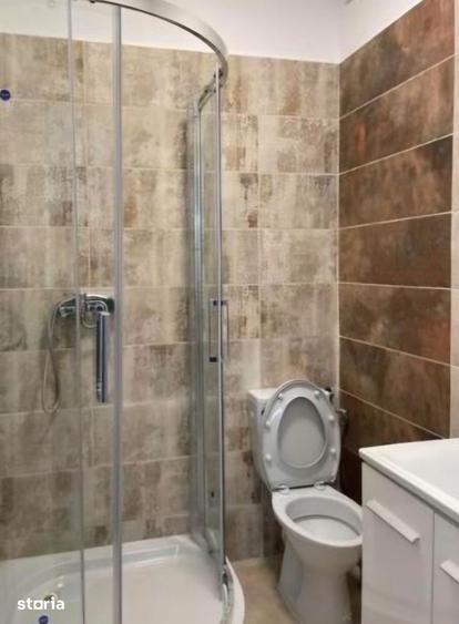 Apartament cu 3 camere decomandat în Ferentari