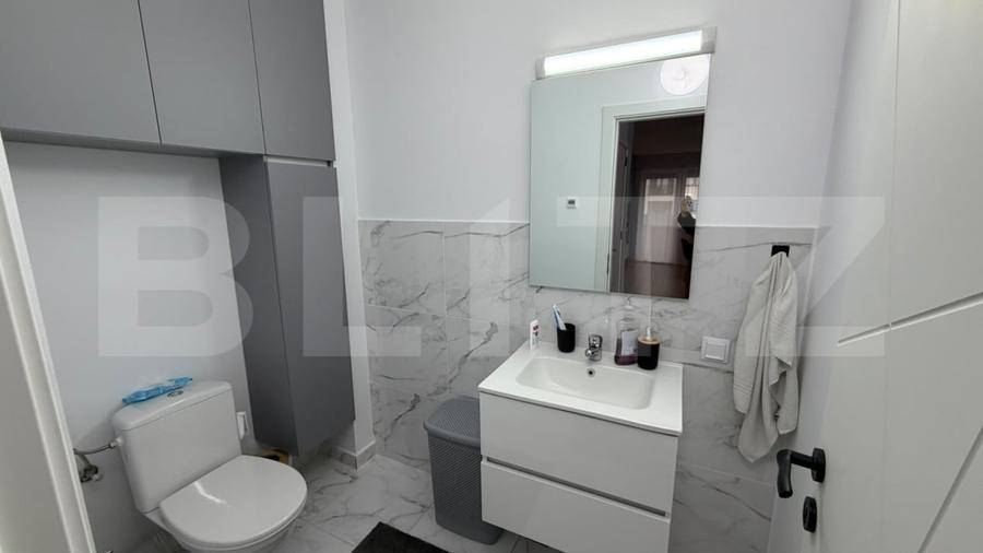 Apartament cu 3 camere decomandat, mobilat în Ampoi 3