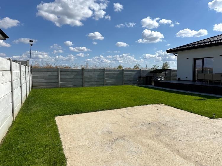 Casă individuală cu 5 camere cu Teren 402 Mp în Olteni