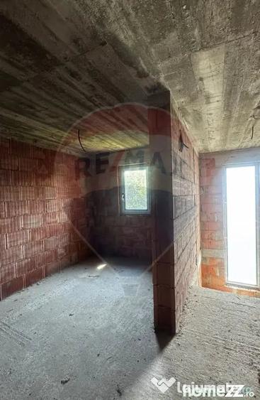 Casa / Vila cu 6 camere de vanzare - Costana (Suceava) - 12