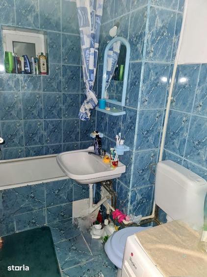 Apartament spatios cu 4 camere, 2 balcoane Marghita, zona Penny - 12