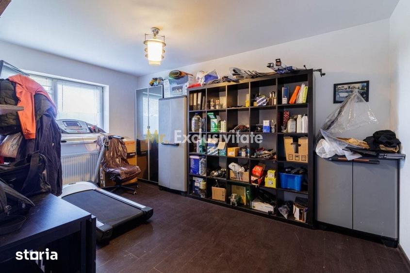 Casă cu 7 camere cu Teren 484 Mp în Industriilor