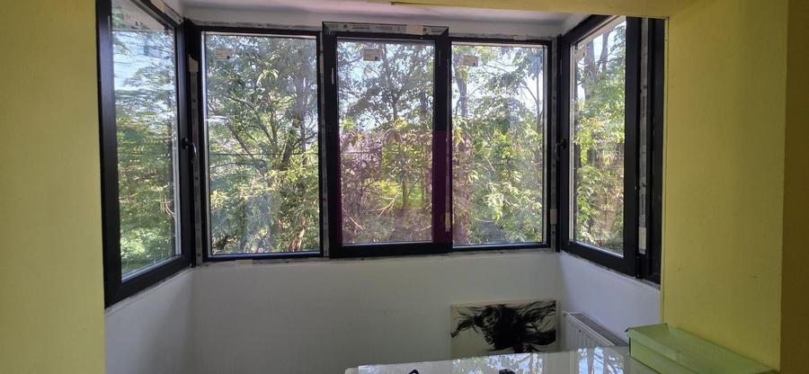 Apartament cu 2 camere decomandat în Poiana Câmpina