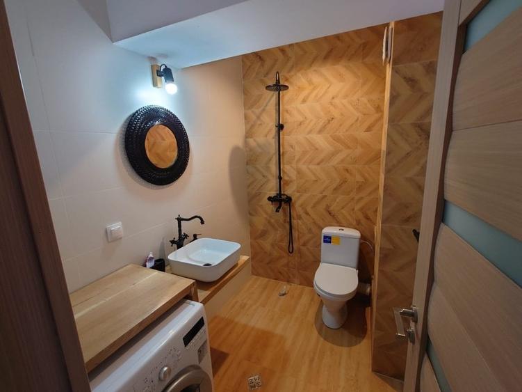 Apartament cu 3 camere decomandat în Colentina