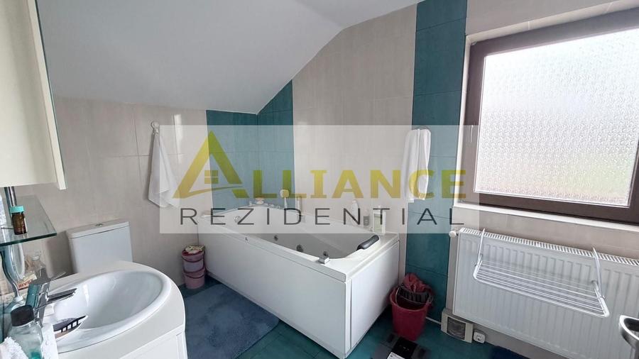 Casă individuală cu 4 camere cu Piscina în Berceni