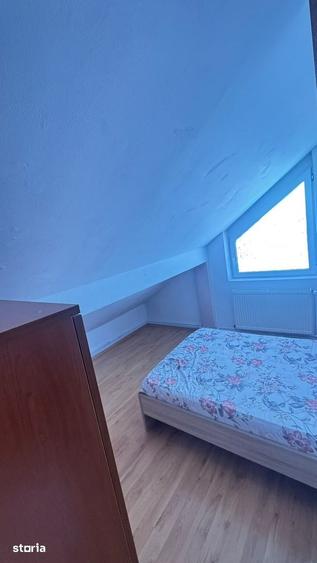 Apartament cu 4 camere în Cetate