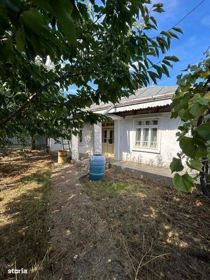 Casă cu 2 camere în Central