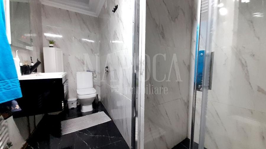 Casă individuală cu 5 camere cu Canalizare în Orașul Nou