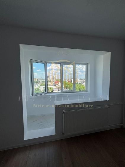 Apartament cu 2 camere decomandat în Titan