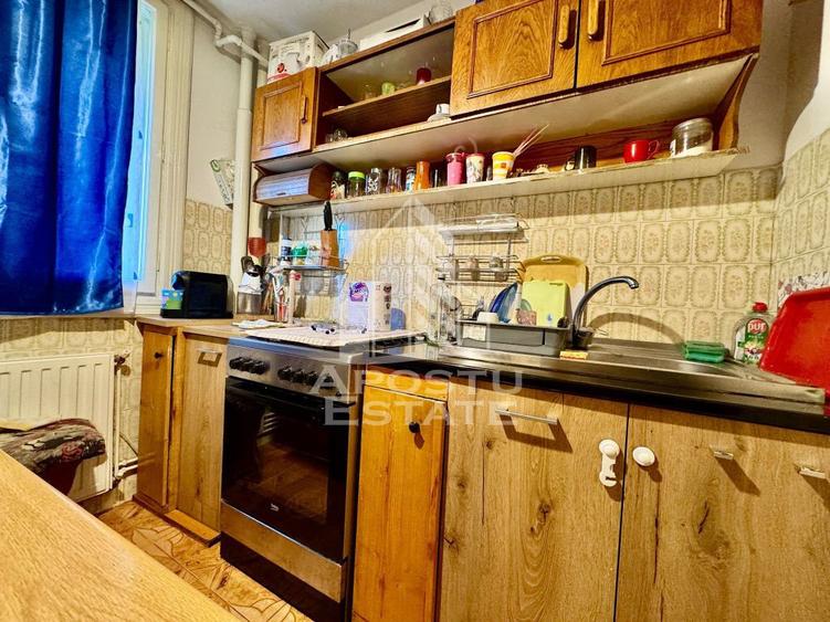 Apartament cu 2 camere decomandat în Cetății