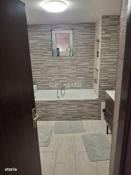 Casa cu 3 camere, curte