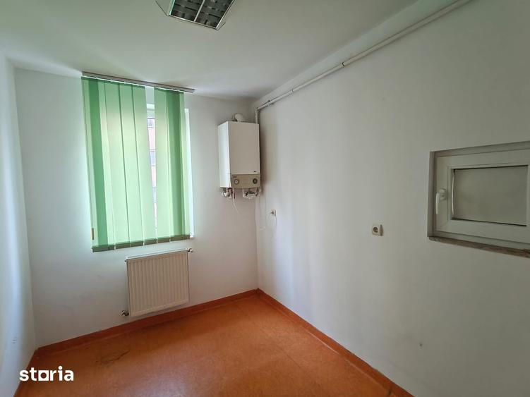 Spațiu comercial, de 78 mp, în Central