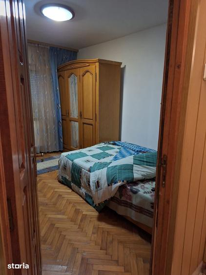 Apartament cu 3 camere decomandat în Popa Șapcă