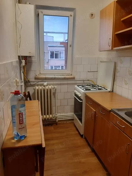 Inchiriez apartament Podu Ro? - 2