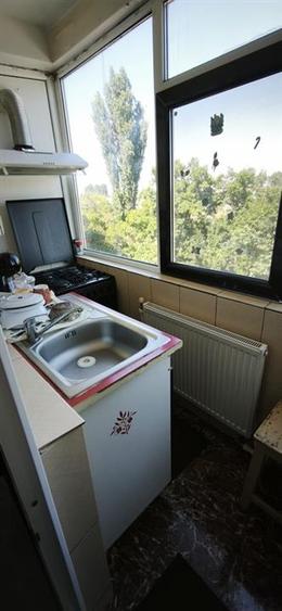 Garsonieră semidecomandată în Apollo