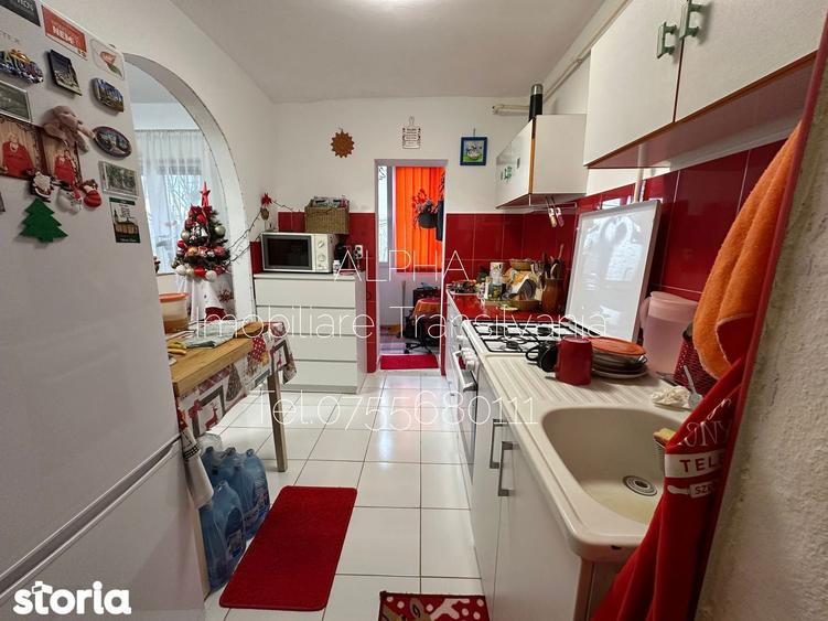 Apartament cu 3 camere decomandat în Central