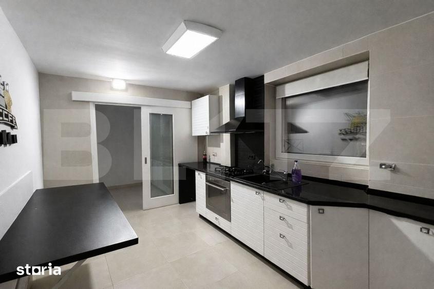 Apartament cu 4 camere decomandat în George Enescu