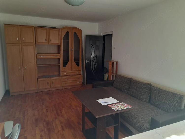 Apartament cu 2 camere decomandat în Drumul Carului