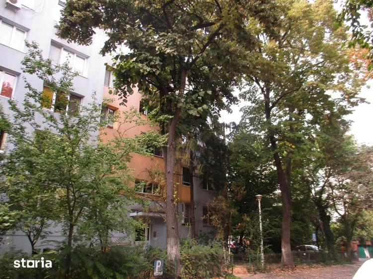 Apartament 2 camere, etaj 4 din 4, Drumul Taberei - 1