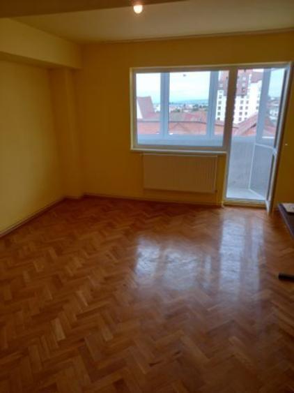 Vand apartam 4 camere amenajat, luminos, bloc lux - 4