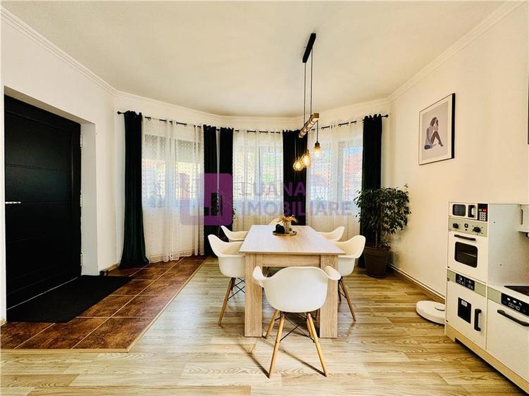 Casa pe un singur nivel Sura Mare | teren 701 mp | 2 constructii | video - 2