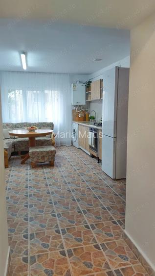 Vand apartament cu spa?iu comercial Vand apartament cu spa?iu comercial