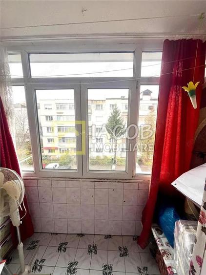 Apartament 2 camere, str. Milcov nr 122, etaj 3 - 10