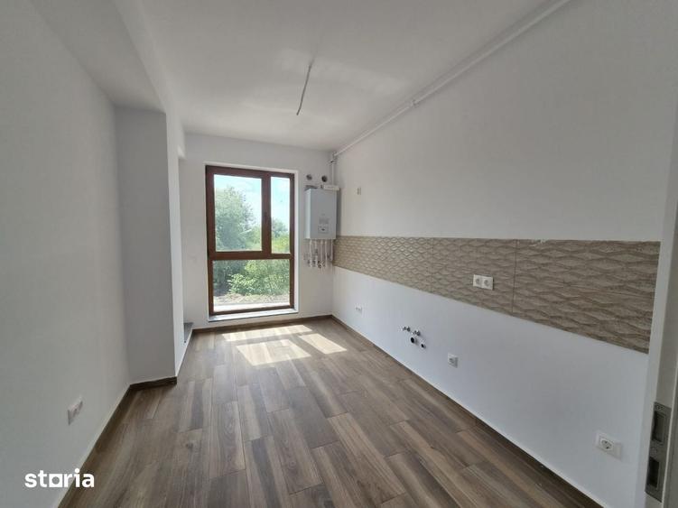 Apartament cu 3 camere în Tractorul